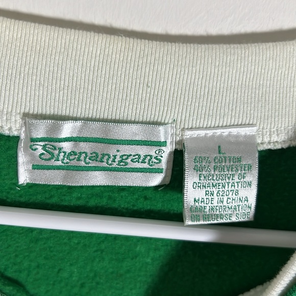 Shenanigans Penguin Christmas Winter Sweater Women’s Size L - Picture 3 of 4